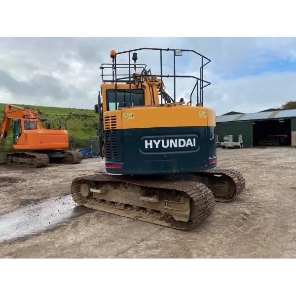 Hyundai R125LCR-9A