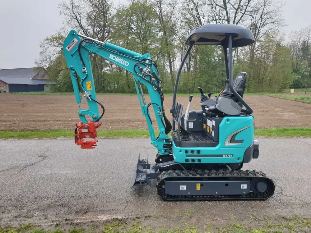 Kobelco SK 17