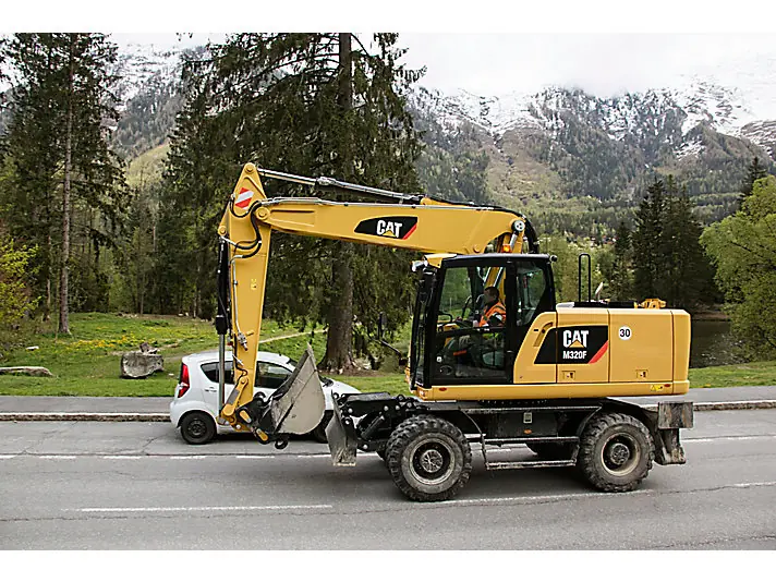Caterpillar M320F thumbnail 4