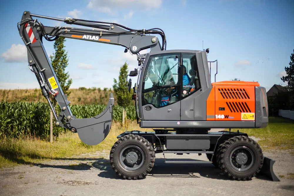 Atlas 140 W