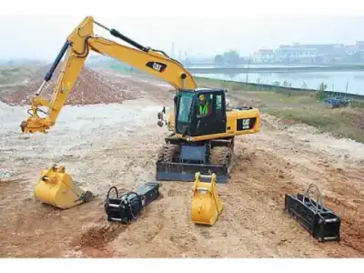 Caterpillar M320D2 thumbnail 4