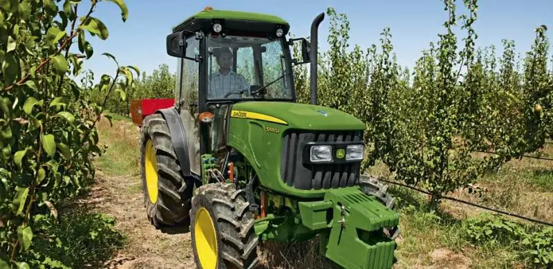 John Deere 5090GF