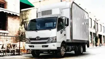 Hino 300 XKU710L-HKUQSR3 hybrid 4x2 thumbnail 3