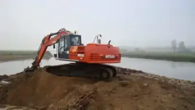 Atlas 260 LC thumbnail 2