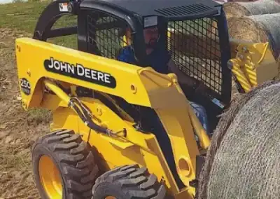John Deere Construction 260