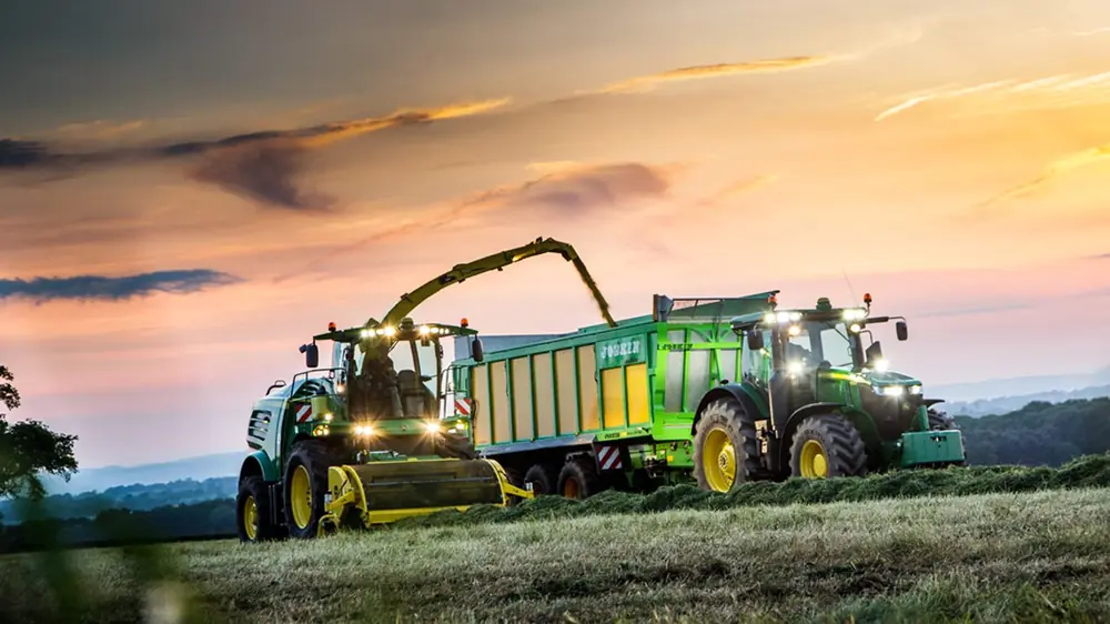 John Deere 8300