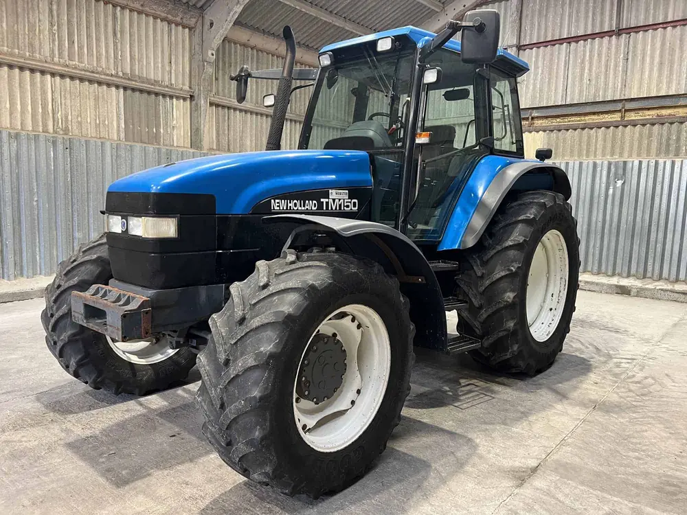 New Holland TM150