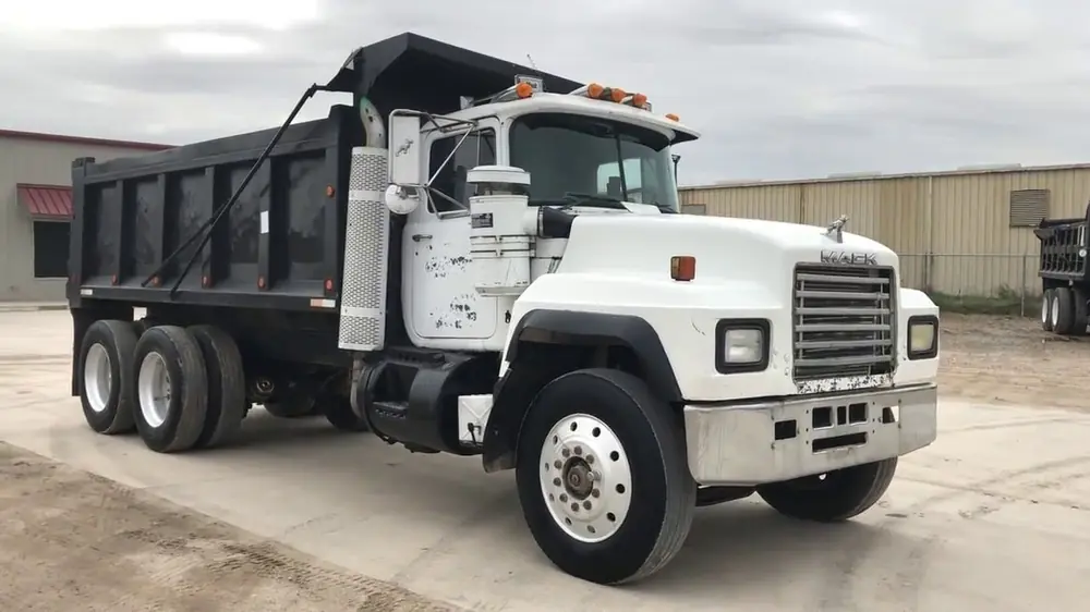 Mack RD690S CA49 EM7-300 E-TECH 6x4