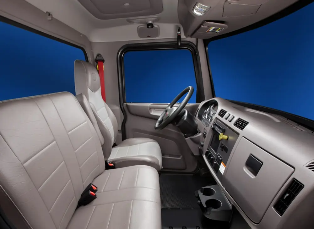 Peterbilt 337 PACCAR PX-9 thumbnail 3