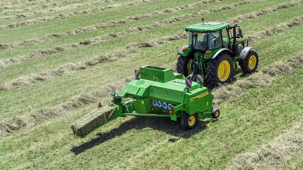 John Deere S200