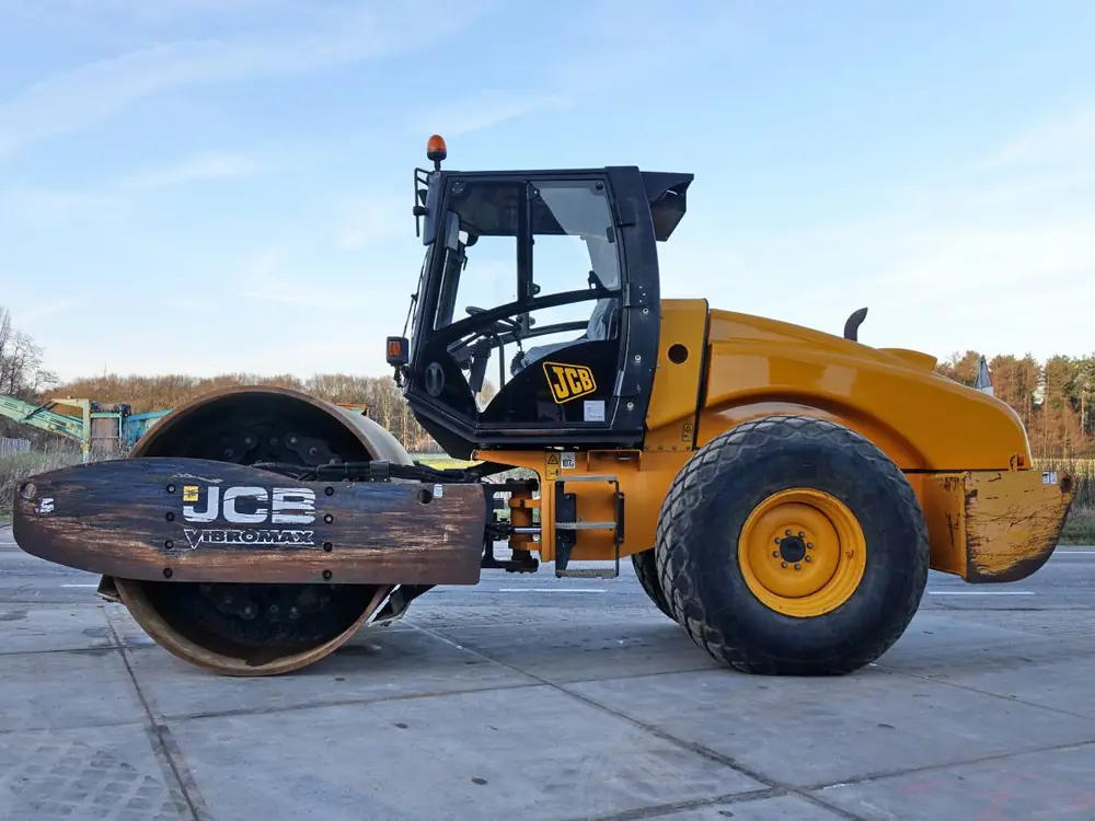 JCB VM200 D