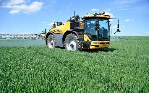 Challenger RoGator 645 thumbnail 2