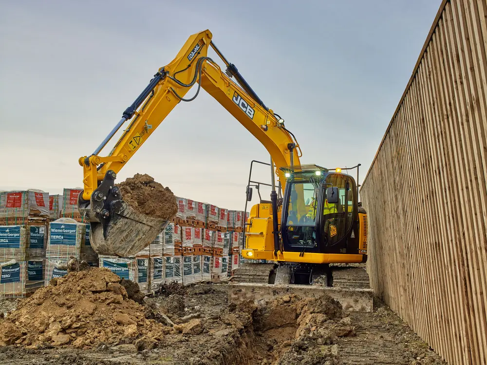 JCB JZ 140 LC