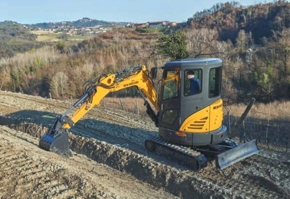 New Holland E33C