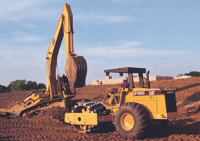 Caterpillar CS-563CAW
