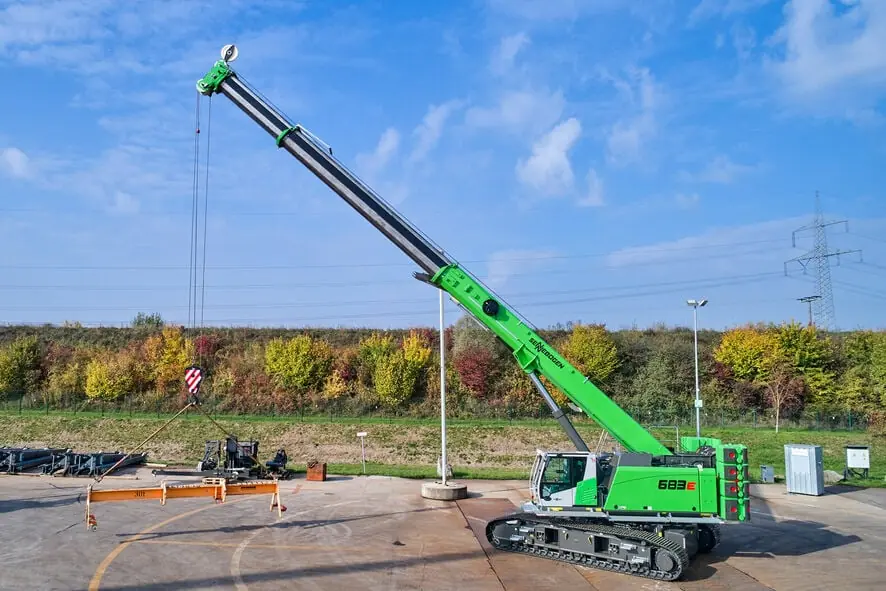Sennebogen 683E
