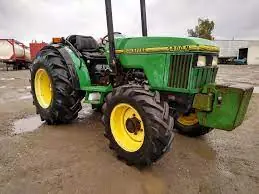 John Deere 5400N