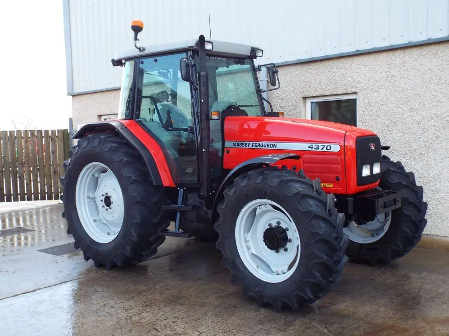 Massey Ferguson MF 4370-4 Classic