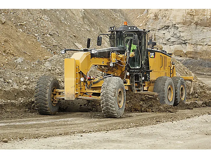 Caterpillar 18M3 thumbnail 3