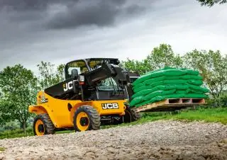 JCB 520-40