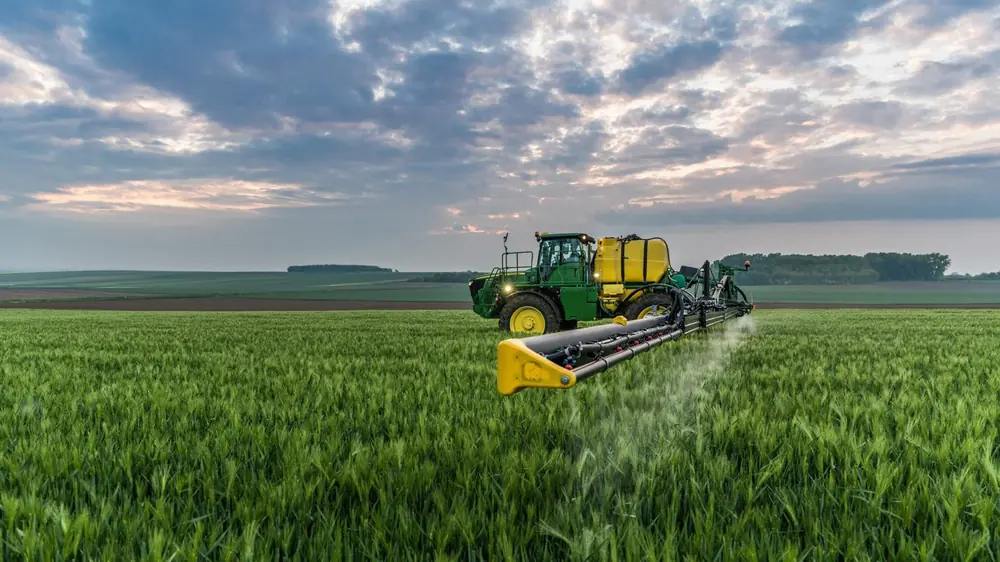 John Deere R4050i