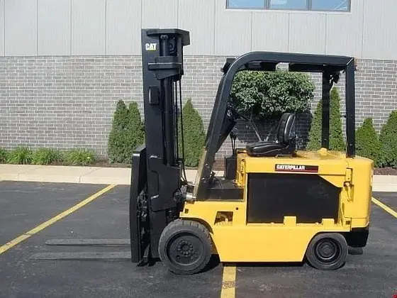 Caterpillar M 100 D