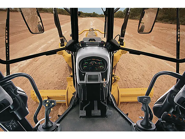 Caterpillar 120M AWD