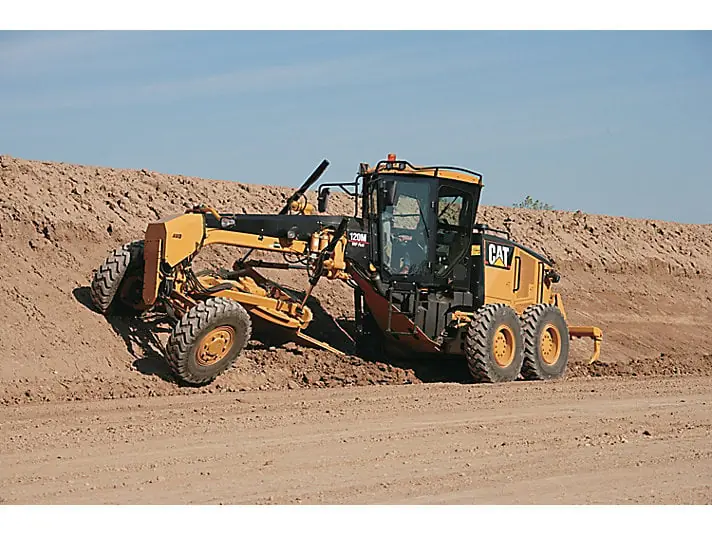 Caterpillar 120M AWD thumbnail 4