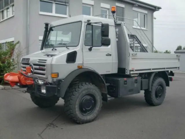 Unimog U 4000