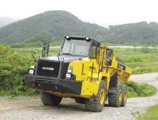 Komatsu HM300-2 thumbnail 2