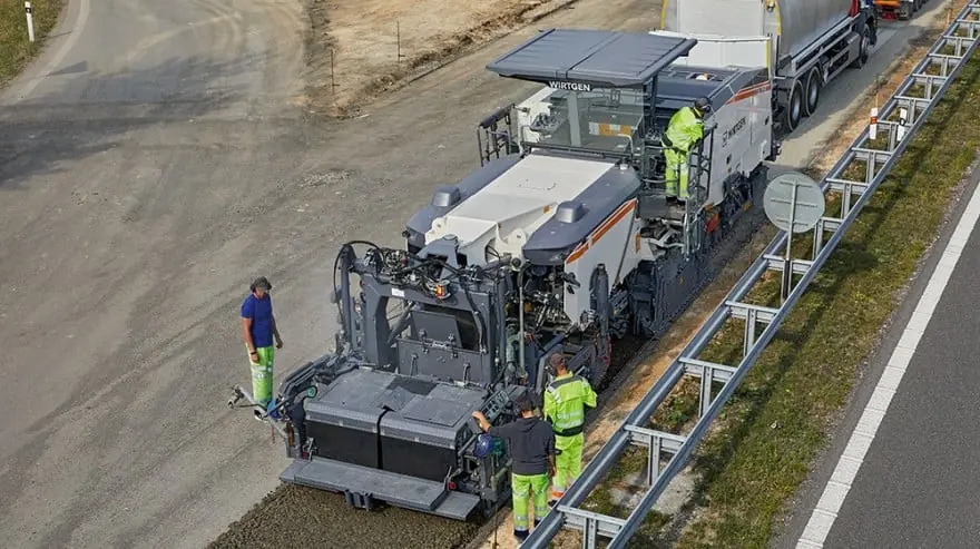 Wirtgen W 240 CRi thumbnail 3