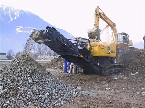 Komatsu BR380JG-1E0 thumbnail 4