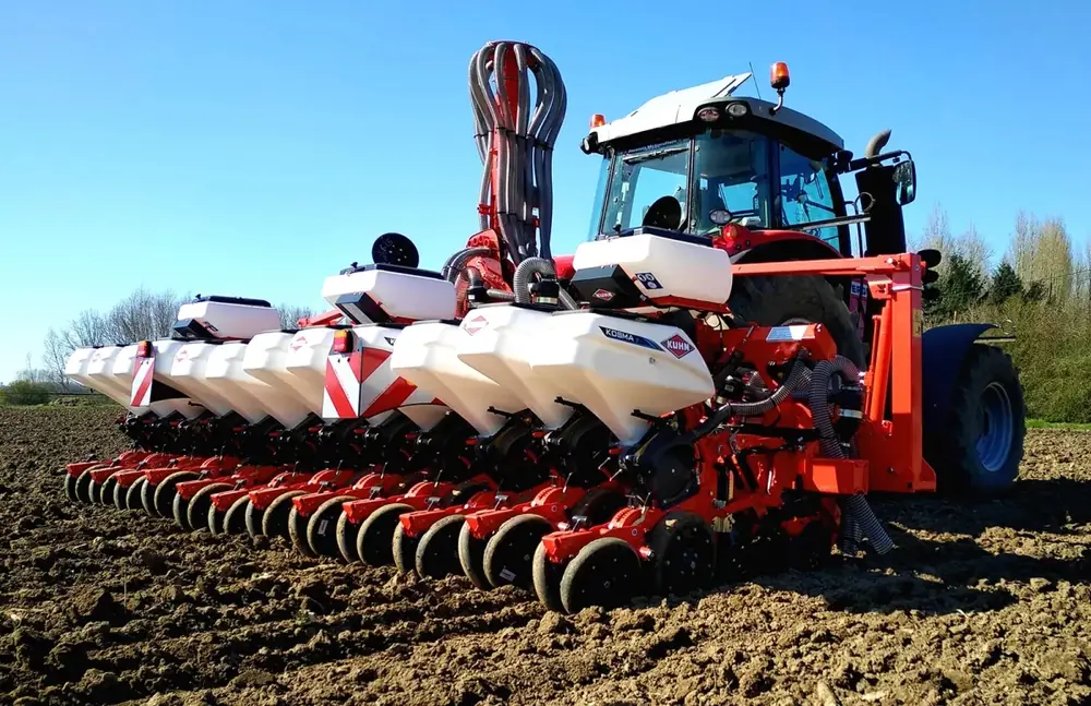 Kuhn Kosma R E