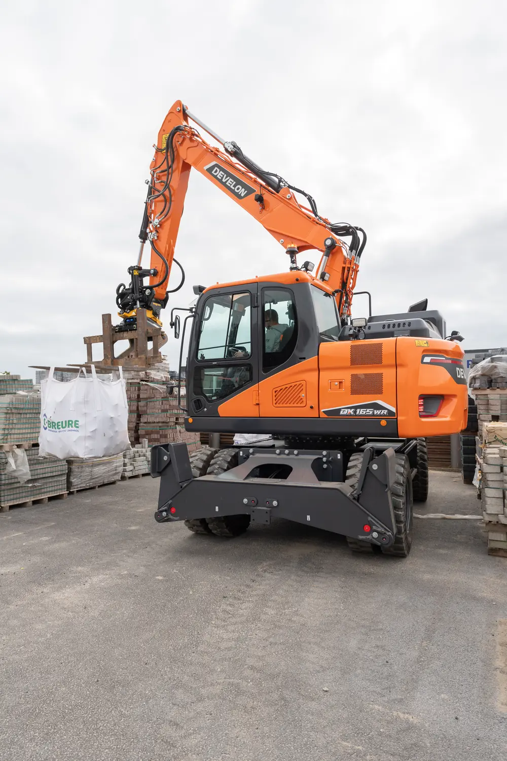 Develon DX165WR-7