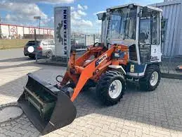 Kubota R410