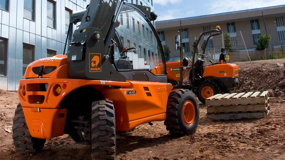 Ausa T 144 H thumbnail 6