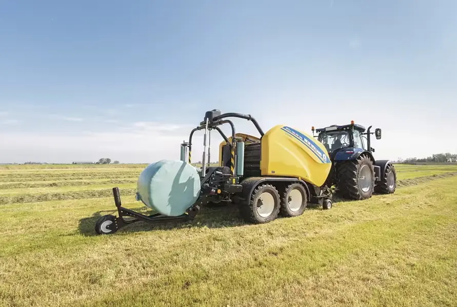 New Holland Roll Baler 135 Ultra thumbnail 4