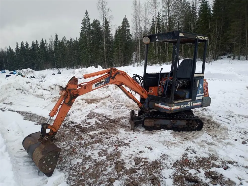 Kubota KH41