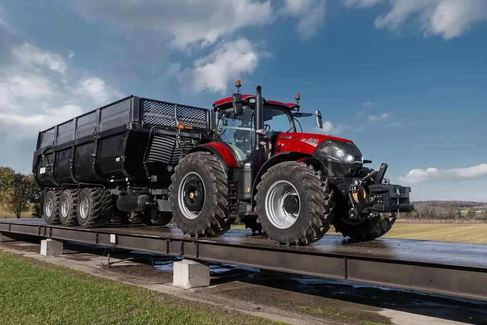 Case IH Optum 340 CVXDrive