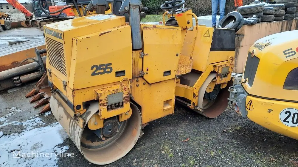 JCB-Vibromax W 255 K*