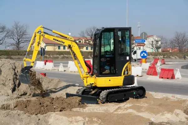 Komatsu PC26MR-3 thumbnail 4