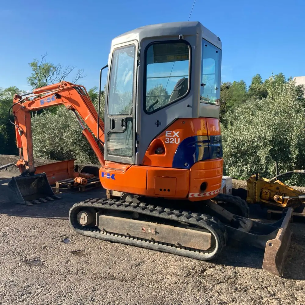 Fiat Kobelco EX 32-U