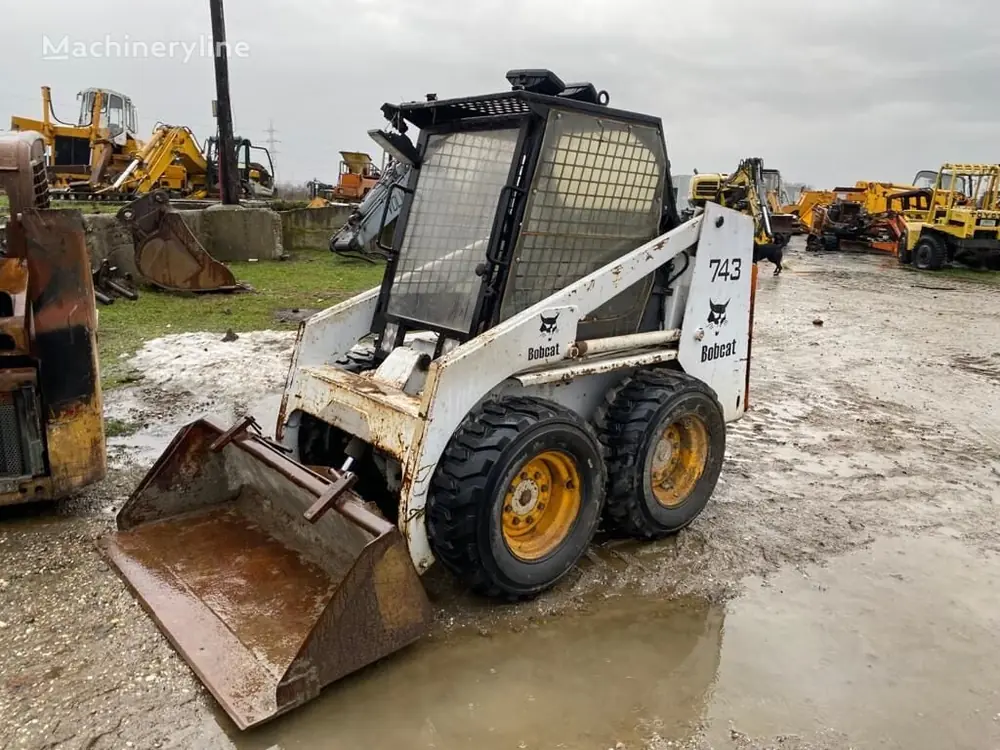 Bobcat 743