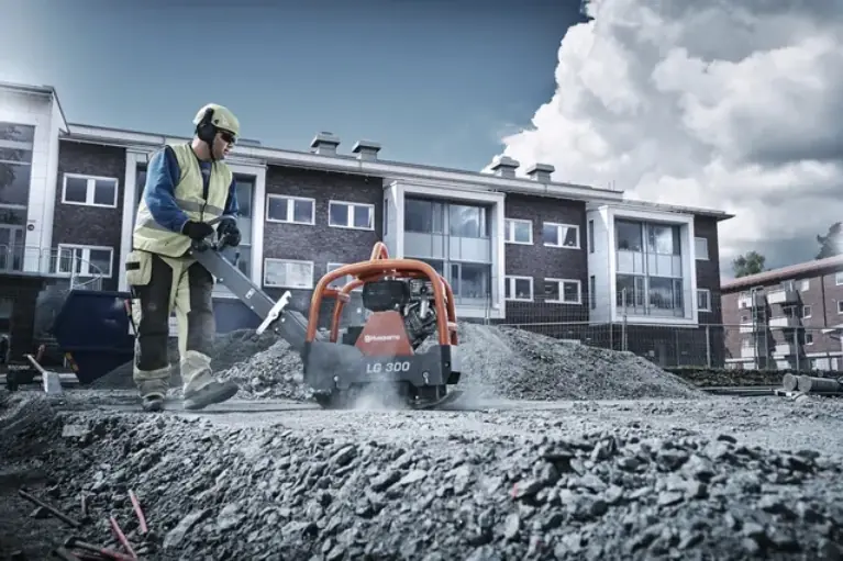 Husqvarna LG 300 thumbnail 3