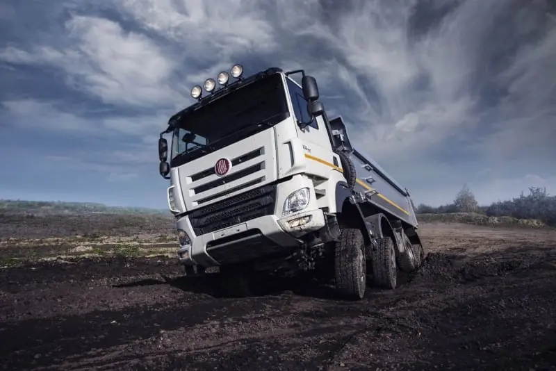 Tatra T 158-8P6R44.231
