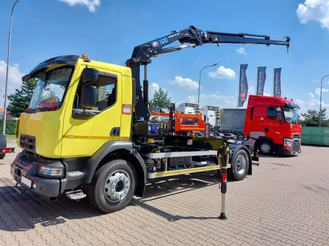 Renault D 18 HIGH 4X2 R 250 E6