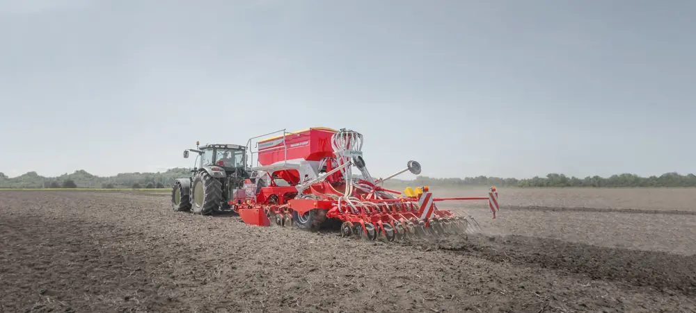 Pöttinger Terrasem R 3 fertilizer