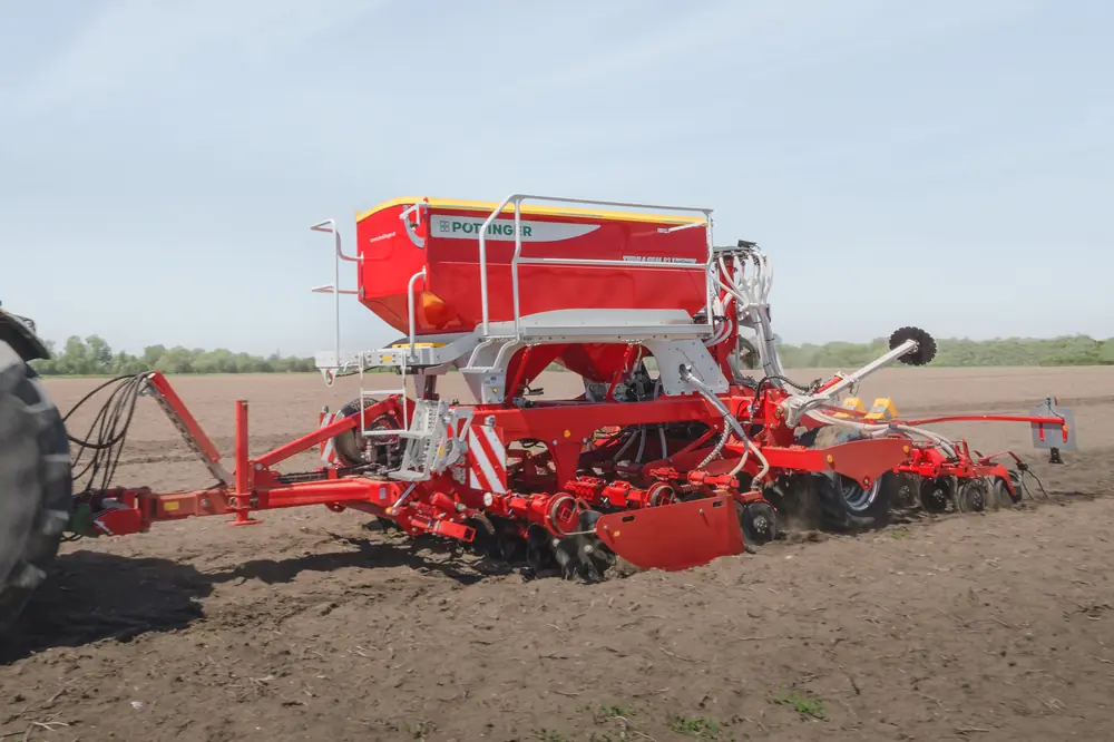 Pöttinger Terrasem R 3 fertilizer thumbnail 2