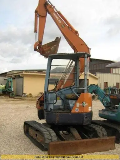Hitachi EX 40 UR