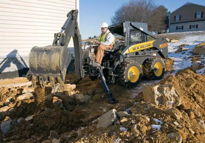 New Holland L170